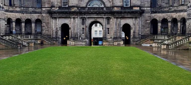 Image of the old college at the university of edinburgh